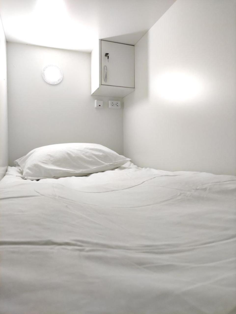 Nomadstan Capsule Hostel 卡拉科尔 外观 照片